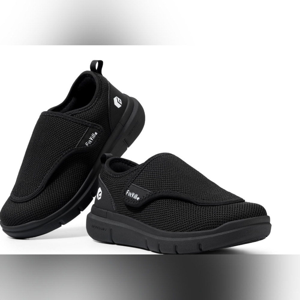 NWOT Fitville Marca Hook Loop Velcro Strap Laceless Women's size 8W